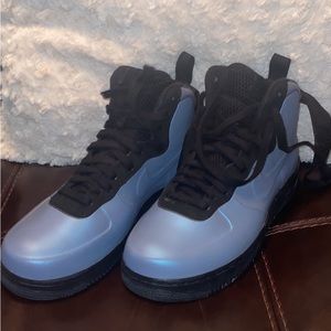 Nike foamposite ‘light carbon’